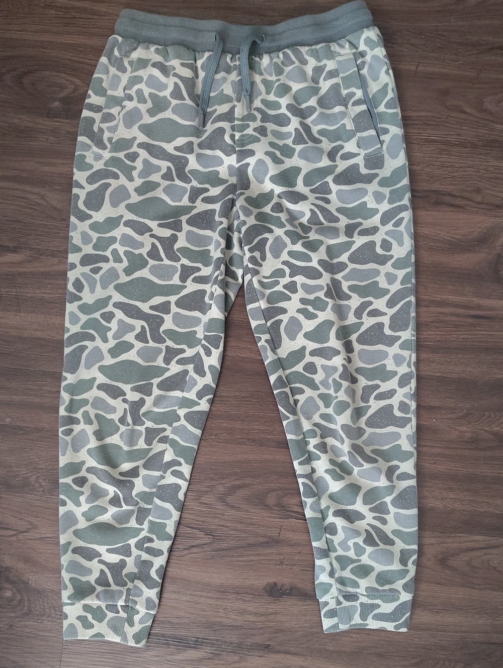 BURLEBO Classic Deer Camo Fleece Joggers with Drawstring & Pockets